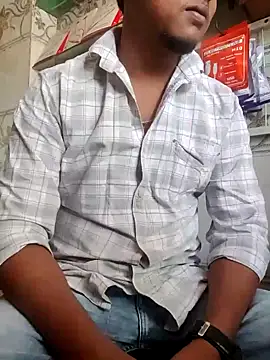 Snapshot of sailord chatting on 04/15/26, 07:59 sailord online show from 04/15/26, 07:59