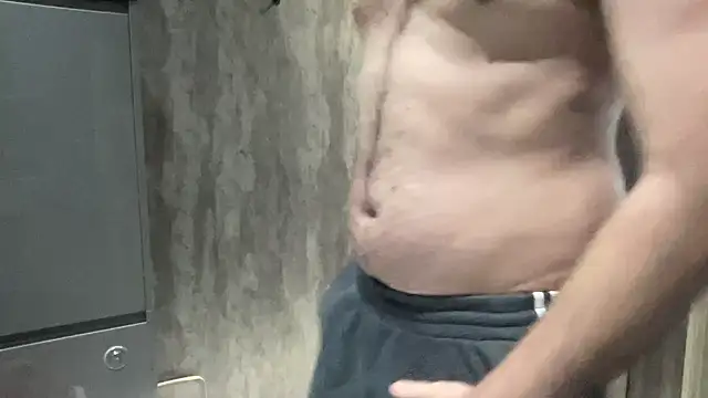 Snapshot of BigCockEnergy chatting on 01/17/25, 02:07 BigCockEnergy online show from 01/17/25, 02:07