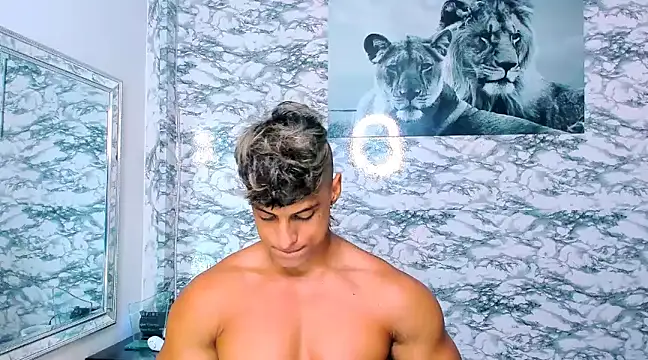 Owen Muzcle online show from 01/09/25, 05:13