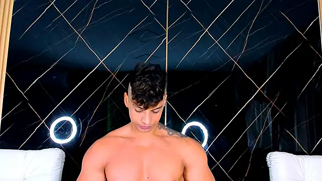 Owen Muzcle online show from 09/24/25, 03:04