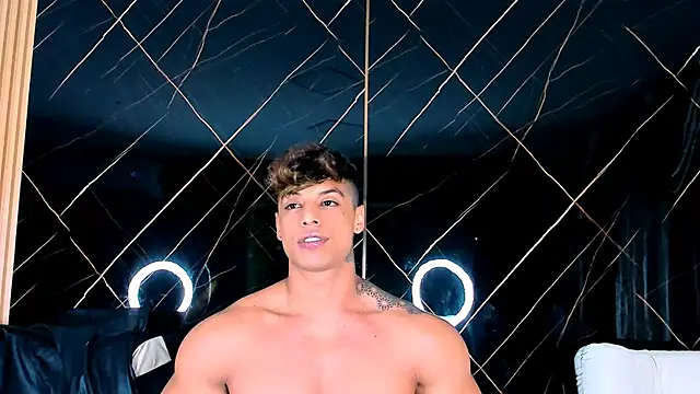 Owen Muzcle online show from 10/15/25, 04:12