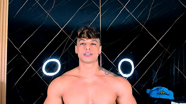 Owen Muzcle online show from 10/22/25, 04:02