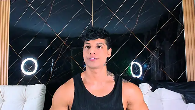 Owen Muzcle online show from 01/14/26, 02:06