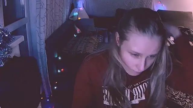 Snapshot of KatiKate chatting on 01/14/25, 06:28 KatiKate online show from 01/14/25, 06:28