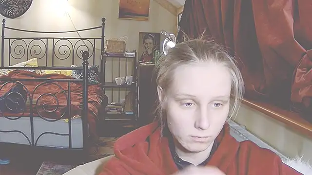 Snapshot of KatiKate chatting on 01/17/25, 05:30 KatiKate online show from 01/17/25, 05:30