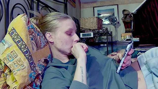 Snapshot of KatiKate chatting on 01/25/25, 06:35 KatiKate online show from 01/25/25, 06:35