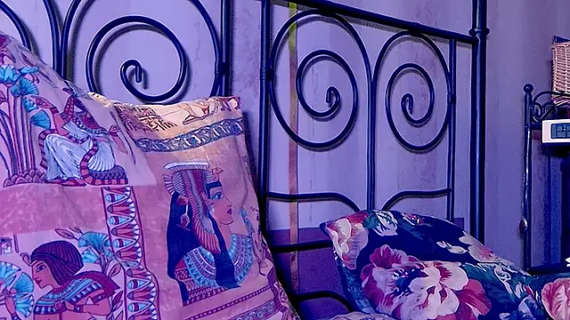 Snapshot of KatiKate chatting on 01/25/25, 09:35 KatiKate online show from 01/25/25, 09:35