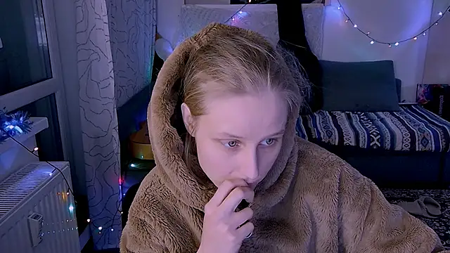 Snapshot of KatiKate chatting on 02/03/25, 04:52 KatiKate online show from 02/03/25, 04:52