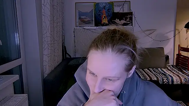 Snapshot of KatiKate chatting on 02/06/25, 06:24 KatiKate online show from 02/06/25, 06:24