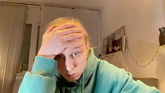 Snapshot of KatiKate chatting on 02/09/25, 06:05 KatiKate online show from 02/09/25, 06:05