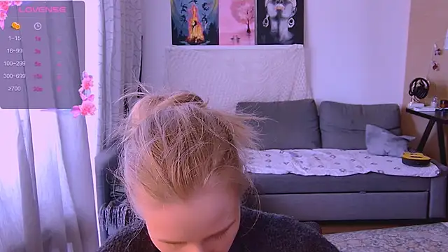 Snapshot of KatiKate chatting on 03/19/25, 01:51 KatiKate online show from 03/19/25, 01:51