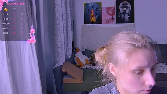 Snapshot of KatiKate chatting on 03/20/25, 04:53 KatiKate online show from 03/20/25, 04:53