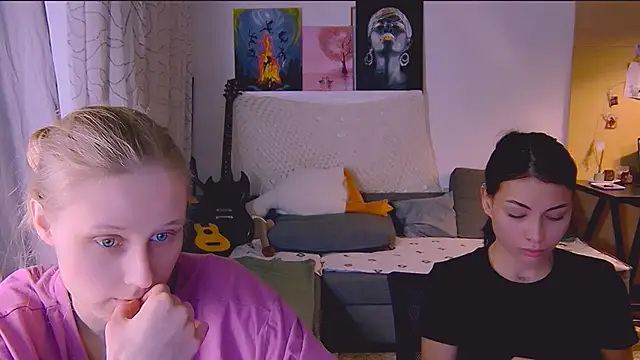 Snapshot of KatiKate chatting on 03/21/25, 09:23 KatiKate online show from 03/21/25, 09:23