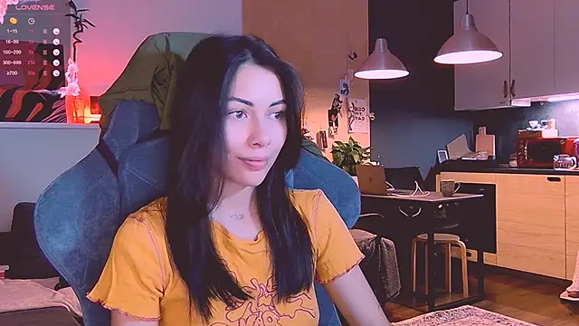 Snapshot of KatiKate chatting on 10/27/25, 06:12 KatiKate online show from 10/27/25, 06:12