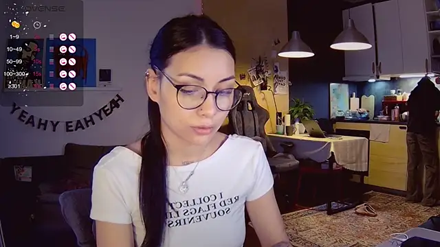 Snapshot of KatiKate chatting on 04/13/26, 05:18 KatiKate online show from 04/13/26, 05:18