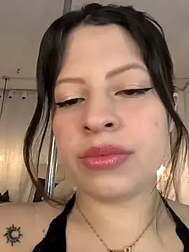 ShyVibes  online show from 01/18/25, 03:59