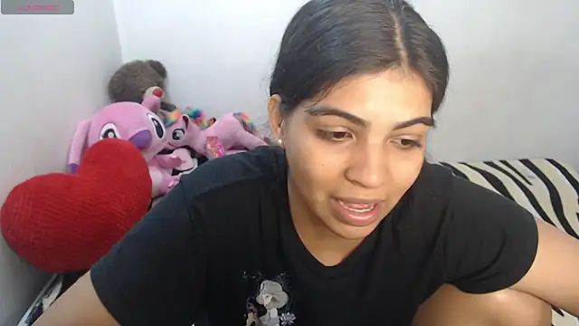 Snapshot of Pocahontas_Princess_ chatting on 04/17/26, 03:26 Pocahontas Princess online show from 04/17/26, 03:26
