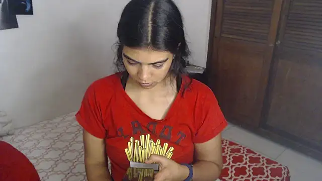 Snapshot of Pocahontas_Princess_ chatting on 04/26/26, 03:37 Pocahontas Princess online show from 04/26/26, 03:37