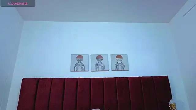 selena castillo online show from 09/15/25, 08:20