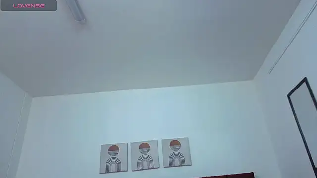 selena castillo online show from 09/29/25, 12:10