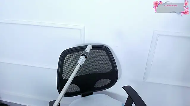 MiiaaMoonroee online show from 12/11/24, 08:28