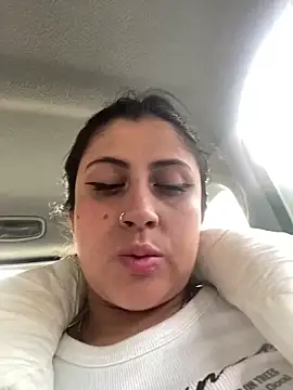 Snapshot of girl_anni chatting on 01/31/25, 06:57 girl anni online show from 01/31/25, 06:57