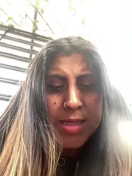 Snapshot of girl_anni chatting on 02/10/25, 07:49 girl anni online show from 02/10/25, 07:49