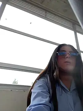 Snapshot of girl_anni chatting on 02/15/25, 04:23 girl anni online show from 02/15/25, 04:23