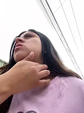 Snapshot of girl_anni chatting on 03/12/25, 05:28 girl anni online show from 03/12/25, 05:28