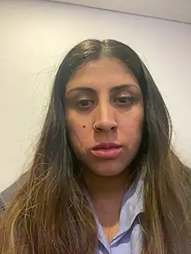 Snapshot of girl_anni chatting on 03/21/25, 04:49 girl anni online show from 03/21/25, 04:49