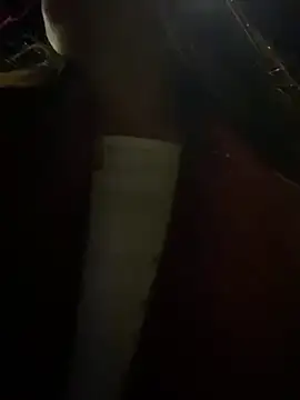 Snapshot of girl_anni chatting on 03/23/25, 01:20 girl anni online show from 03/23/25, 01:20