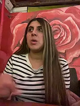 Snapshot of girl_anni chatting on 09/27/25, 12:59 girl anni online show from 09/27/25, 12:59