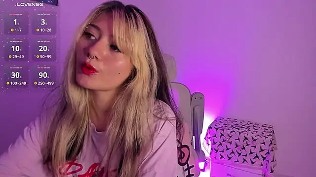 Snapshot of Sakito_Tokio chatting on 04/07/26, 08:53 Sakito Tokio online show from 04/07/26, 08:53