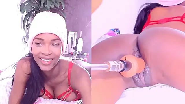 Snapshot of Lunna_thomson001 chatting on 03/20/26, 02:44 Lunna thomson001 online show from 03/20/26, 02:44