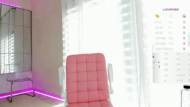 Snapshot of missdiamond_ chatting on 03/13/26, 08:43 missdiamond online show from 03/13/26, 08:43