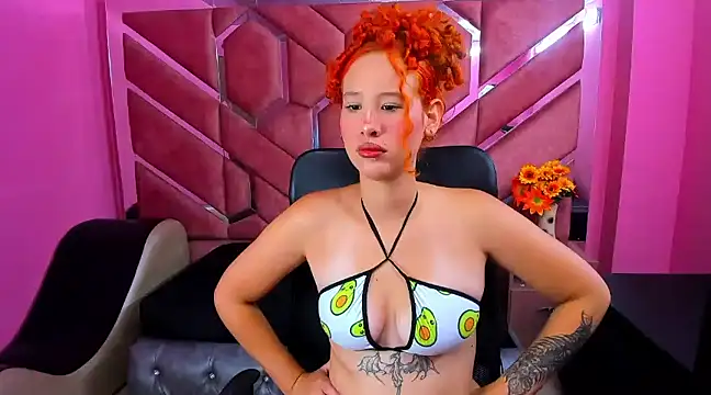 Snapshot of Nami_Curls chatting on 03/15/25, 07:48 Nami Curls online show from 03/15/25, 07:48