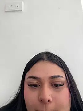 alissonfernandez  online show from 01/24/25, 04:39