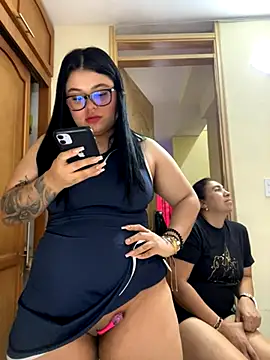 alissonfernandez  online show from 11/12/25, 01:00