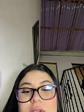 Snapshot of alissonfernandez_ chatting on 05/10/26, 10:31 alissonfernandez online show from 05/10/26, 10:31