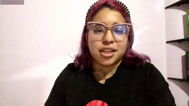 Snapshot of kittyjohns1 chatting on 12/05/24, 12:19 kittyjohns1 online show from 12/05/24, 12:19