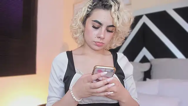 marian pinzon online show from 11/12/25, 01:28