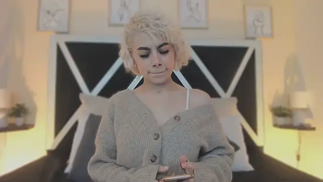 marian pinzon online show from 12/05/25, 02:31