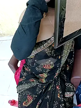 Snapshot of Simran-Kudi chatting on 02/19/25, 02:23 Simran-Kudi online show from 02/19/25, 02:23