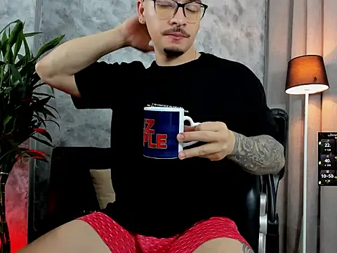 boyc022  online show from 03/01/26, 01:40