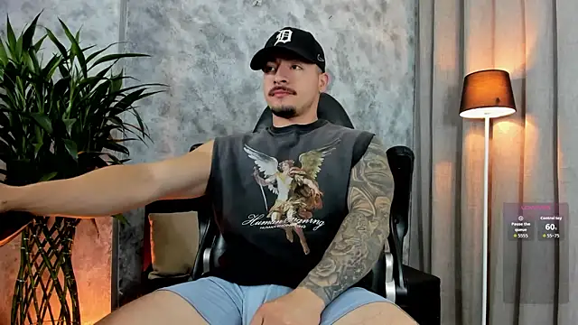 boyc022  online show from 04/08/26, 11:05