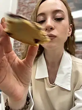  AngelMoon  online show from 10/03/25, 03:47