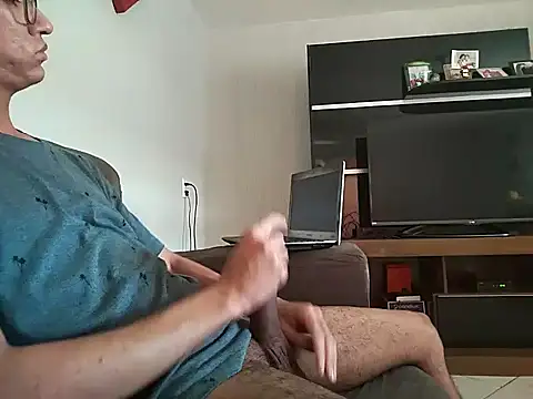 Snapshot of brockloe chatting on 12/13/24, 06:49 brockloe online show from 12/13/24, 06:49