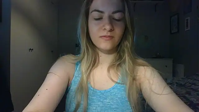 ROSIEx sweet online show from 05/19/26, 06:42