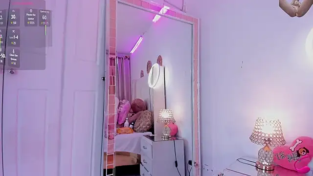 CoralHarmon online show from 10/11/25, 10:41