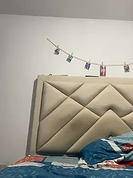 Snapshot of kajuxxx69 chatting on 03/20/25, 09:35 kajuxxx69 online show from 03/20/25, 09:35